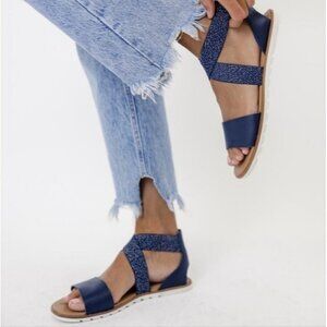 SOREL Women's Ella II Leather Flat Sandals Shoes Nocturnal Navy Blue Size 8